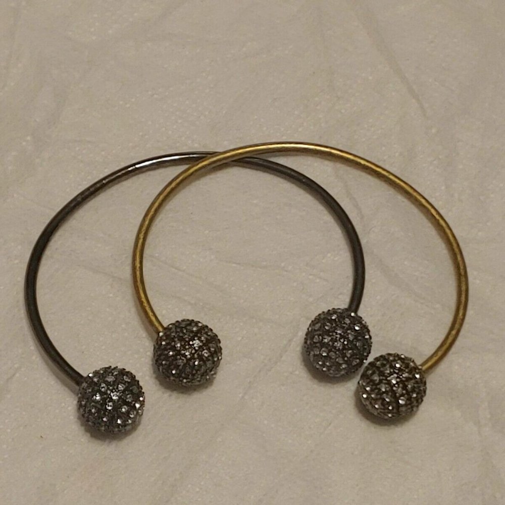 Mark. by Avon Pave the way Bracelet Set